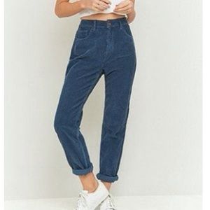 Used but good condition BDG corduroy pants